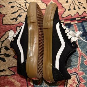 Vans Old Skool Women's Black Sneakers with gum sole W8.5/M7